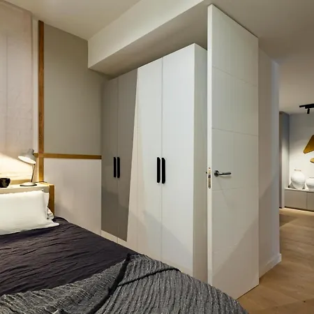 Apartment Liang - 3 Bedrooms In Eixample Esquerra