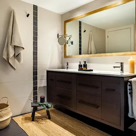 Liang - 3 Bedrooms In Eixample Esquerra Apartment *